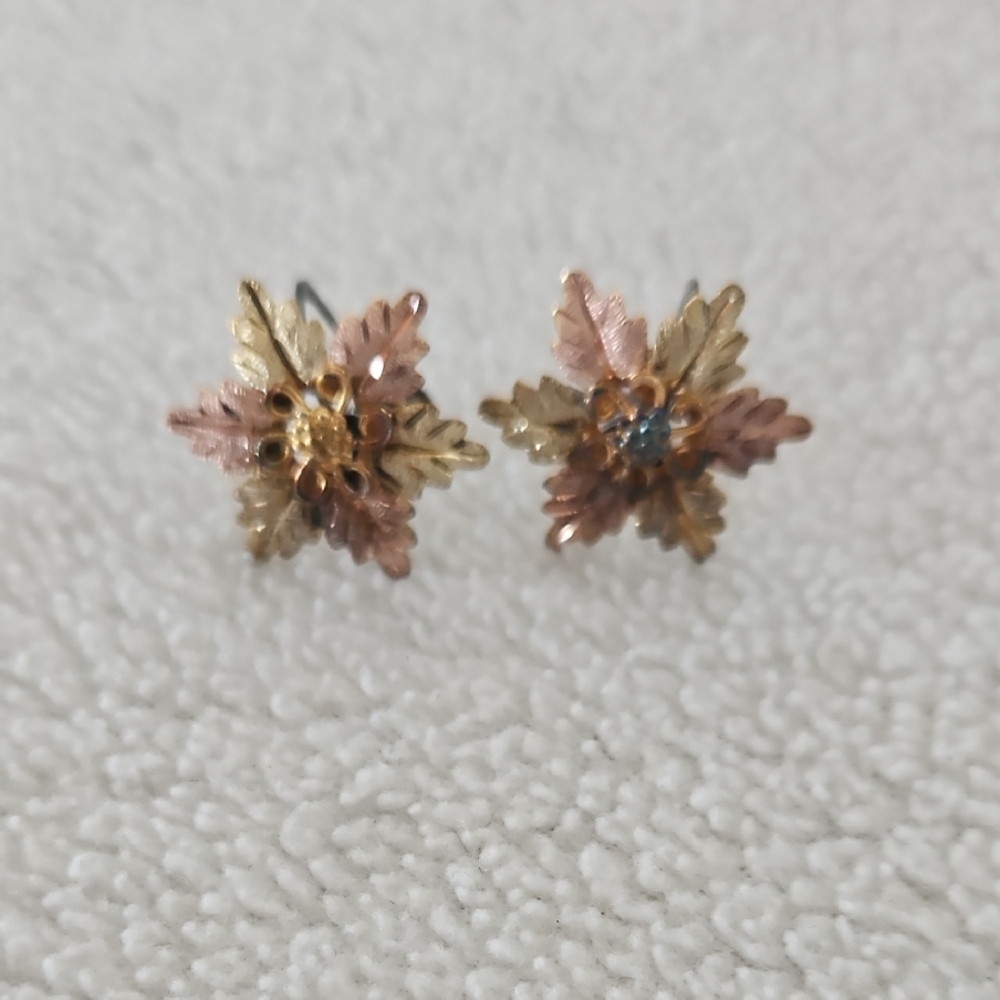 Two-Tone Floral Earrings